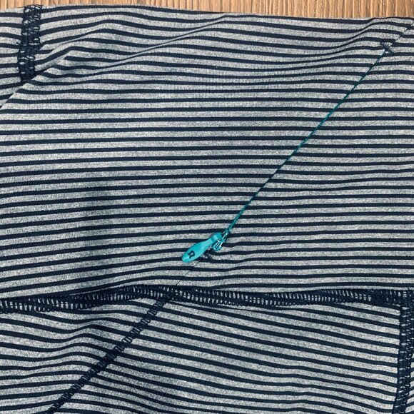 Lululemon Rebel Runner Crop Striped Legging Size 4 - Picture 10 of 12